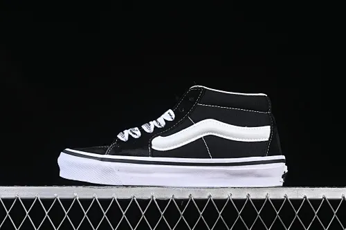 All categories Vans Vans series Vans Mid Vans China HommeGirls x Vans Sk8-Mid Fashionable and versatile mid-top casual vulcanized sneakers VN000NBNCJK